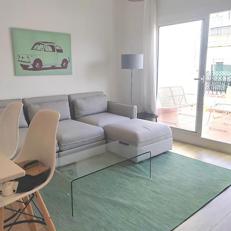 Gaudi Street Apartments Sitges Esterno foto