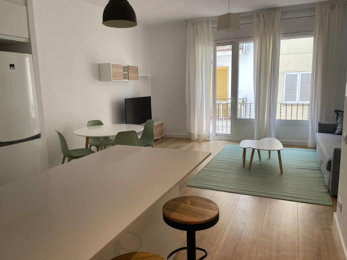 Gaudi Street Apartments Sitges Esterno foto